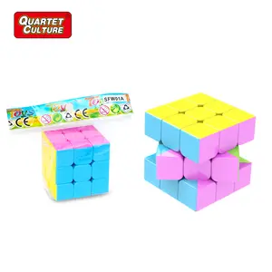Cubo di giocattoli educativi di vendita caldo, cubo magico senza adesivo 3x3x3 (rosa) cubo di Puzzle magico in borse Unisex ABS Ruiteng magnetico 67g