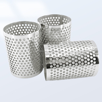 Silinder Filter Berlubang yang Dapat Digunakan Kembali dari Baja Tahan Karat 304 316 yang Disesuaikan dengan Inti Saringan untuk Filter Cairan Industri.