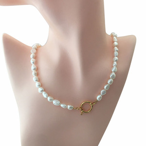 <span class=keywords><strong>Collana</strong></span> Girocollo <span class=keywords><strong>di</strong></span> <span class=keywords><strong>Perle</strong></span> Barocche da 45 cm, <span class=keywords><strong>Perle</strong></span> d'Acqua Dolce 100% Grado AA, Larghezza 6,3-7,3 MM, Chiusura in Acciaio Inossidabile Placcato Oro 18K - Product Image 2