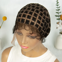 Bonnet de perruque respirant double couche en dentelle crochet pour femme, style afro bouclé/frisé, aspect naturel, sangle réglable, ajustement confortable
