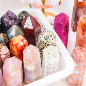 Puntas de Cristal de Cuarzo Rosa Natural en Oferta, Piedras Curativas, Torre de Cristal con Diseño Grabado con Láser para Decoración <span class=keywords><strong>del</strong></span> Hogar - Product Image 4