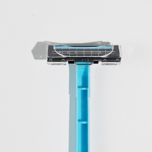 Factory Direct Sale Disposable Manual <strong>Razor</strong> <strong>Men</strong> Shaver Plastic Handle Double Blades <strong>Razor</strong> with Lubricant Twin Stainless Blades - Product Image 6