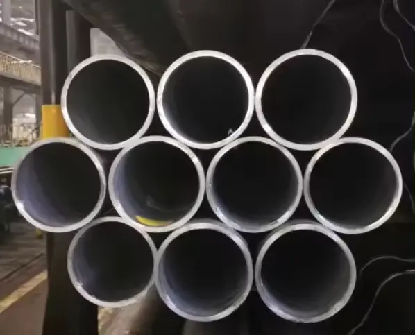 Ống liền mạch và ống sắt hoặc thép carbon thép vây Ống A36 sch40 đường kính nhỏ ống thép nhiệt