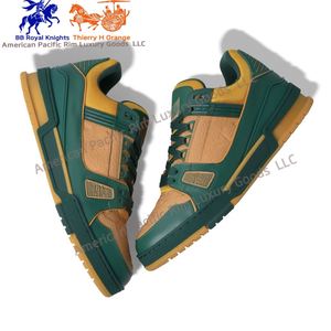 Zapatillas de Moda Retro de Alta Calidad, Color Verde Oscuro Caqui, con Paneles de Cuero, Suela con Amortiguación de Aire, de Caña Baja - Product Image 5