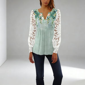 Blusa de Encaje con Estampado Floral Verde Menta para Mujer - Elegante Blusa Casual con Cuello en V y Botones Delanteros para Uso Diario y Fiestas - Product Image 1