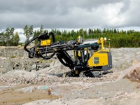 Epiroc SmartROC D65 Foreuse DTH intégrée sur chenilles pour trous de dynamitage en roche, profondeur 56m, pour l'exploitation minière aurifère