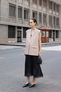 Blazers pour femmes en laine respirante, col en V tissé sur le devant, un seul bouton, coupe classique, 78% polyester, 18% rayonne, 4% élasthanne - Product Image 3