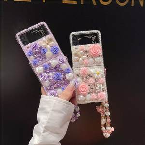 <span class=keywords><strong>Coque</strong></span> de téléphone portable Ins Crystal Flowers pour dame filles couverture arrière scintillante pour <span class=keywords><strong>Samsung</strong></span> <span class=keywords><strong>Z</strong></span> <span class=keywords><strong>Flip</strong></span> 7 <span class=keywords><strong>4</strong></span> <span class=keywords><strong>Flip</strong></span> 5 6 avec dragonne - Product Image 2