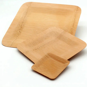 Plato cuadrado desechable de madera de color natural para fiestas - Product Image 2