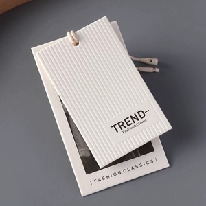 Venta al por mayor de etiquetas oscilantes con logotipo de marca privada personalizada, etiquetas de tamaño de ropa de papel para prendas de vestir, zapatos y bolsos, etiquetas de precio de venta - Product Image 5