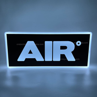 Panneau lumineux LED en acrylique rechargeable personnalisable avec logo, idéal pour bars, discothèques, événements et présentoirs.