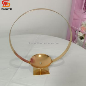 Support floral en métal doré élégant de 50 cm pour décoration de mariage et centre de table pour événements - Product Image 2