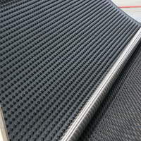 Planche de drainage en HDPE - Sous-couche haute résistance, résistante aux UV et à l'eau, écologique, garantie 5 ans et plus pour toits végétalisés et aménagements paysagers