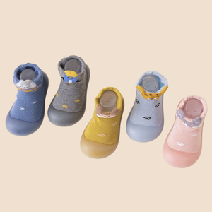 2024 nouveau design bébé chaussures légères infantile garçon fille chaussettes enfant en bas âge chaussures de marche bébé chaussettes <span class=keywords><strong>comme</strong></span> <span class=keywords><strong>des</strong></span> chaussures - Product Image 4
