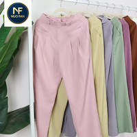 Pakaian bekas, celana wanita kelas A, cocok untuk musim semi dan gugur. Minimum order 500kg, grosir per bundel.