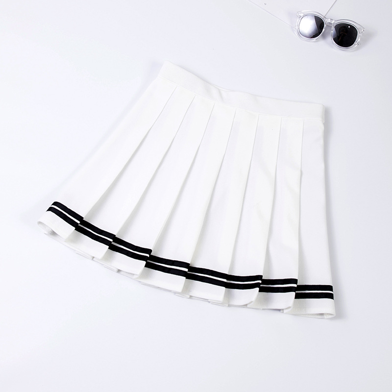 White/black bar