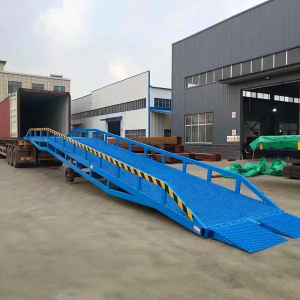 Hydraulic portable forklift container loading dock leveler mobile yard ramps for trucks trailers