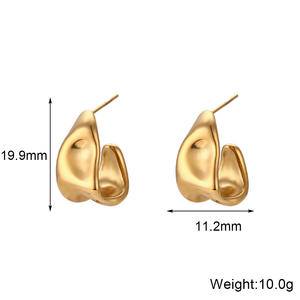 Boucles d'oreilles créoles tendance minimalistes en acier inoxydable plaqué or 18 carats pour femmes, texture unique en feuille d'étain, géométrique irrégulière, trapézoïdale - Product Image 2