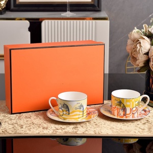 Service à thé et café en céramique de luxe léger pour la maison, motif cheval, avec tasses et soucoupes, pour le salon, collection carrousel - Product Image 6