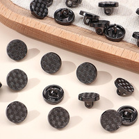 Boutons classiques en alliage de zinc gaufré à motif quadrillé, boutons à coudre en métal à motif à carreaux pour chemises, t-shirts et chemisiers