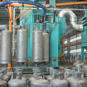 Une machine automatique de grenaillage de caténation a été utilisée pour nettoyer et polir la surface des cylindres de GNL - Product Image 3