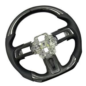 Volante de Cuero y Fibra de Carbono Personalizado para <span class=keywords><strong>Ford</strong></span> <span class=keywords><strong>Mustang</strong></span> 2015 2016 2017 2018 2019 2020 2021 <span class=keywords><strong>2022</strong></span> <span class=keywords><strong>GT</strong></span> Shelby - Product Image 3