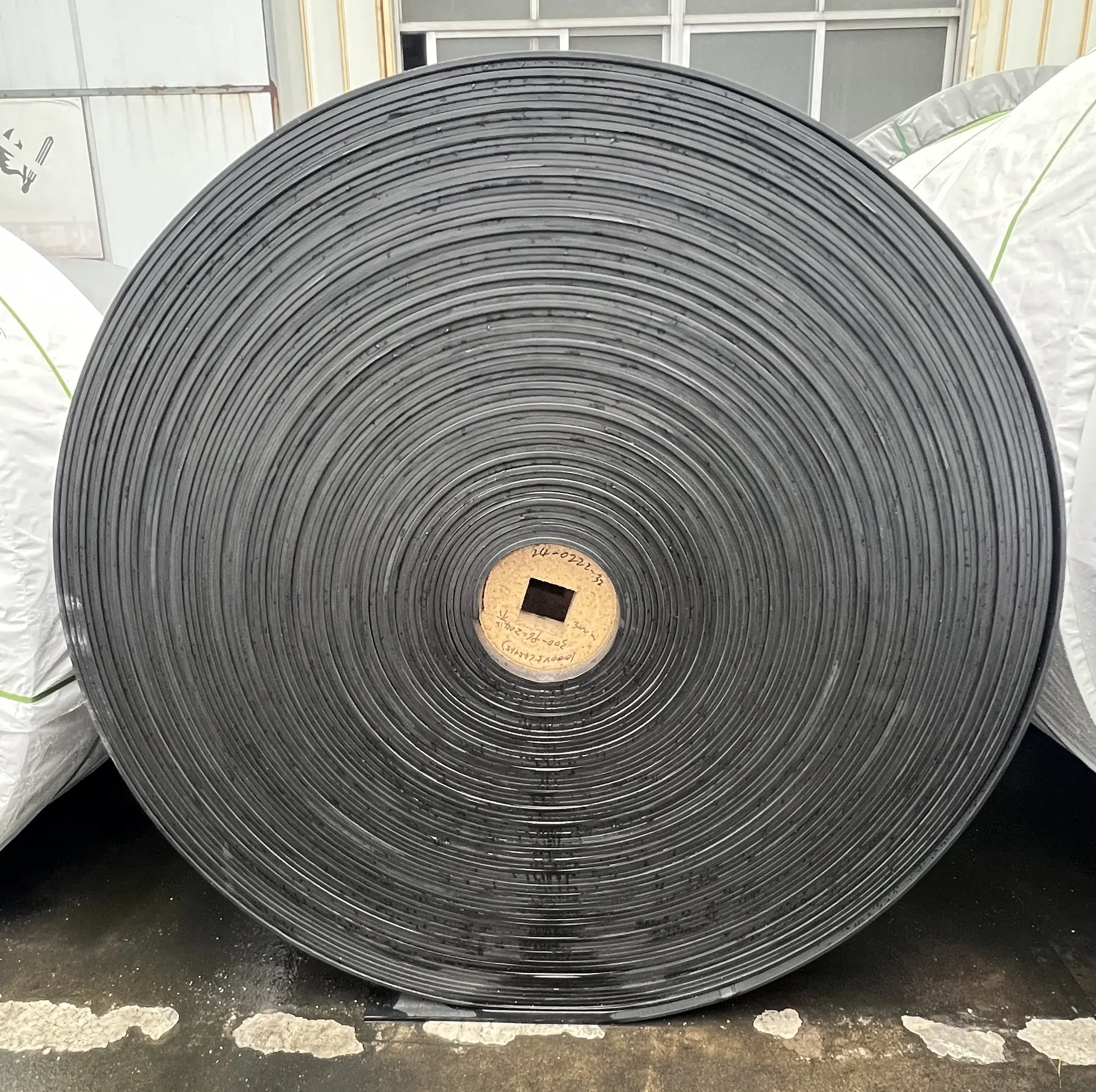 High Efficiency Industrial Heavy Duty Anti Tear Steel Cord Rubber Conveyor Belt For Mining