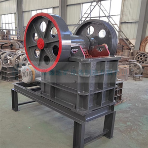 Trituradora de mandíbulas 750 portátil con capacidad máxima de 15t/h para trituración de piedra - Product Image 3