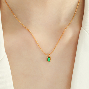 Collar con Colgante de Cristal y Oro de 18K de Lujo, Antideslustre, Acero Inoxidable Altamente Pulido, Accesorios Diarios para Mujer - Product Image 2
