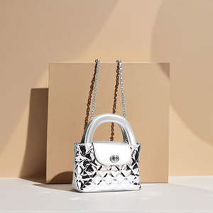 Bolso bandolera de cadena para mujer, nuevo y duradero, 2026, de cuero sintético de fibra ultrafina, bolso de mano metálico a la moda - Product Image 1