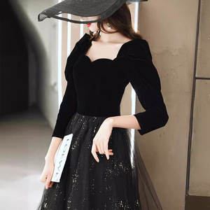 Women's Black Velvet Evening Dress Sweetheart Neckline Long Sleeve A-Line Empire Waist Formal Party Host Art Exam Dress - Product Image 3