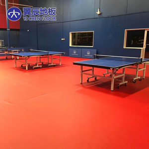 Revêtement de <span class=keywords><strong>sol</strong></span> vinyle Yichen moderne, <span class=keywords><strong>adhésif</strong></span>, à surface lisse, imperméable et antibactérien pour terrains de sport intérieurs de tennis de table - Product Image 1