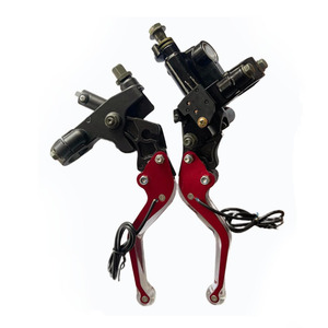 Leviers de <span class=keywords><strong>frein</strong></span> et d'embrayage universels pour <span class=keywords><strong>moto</strong></span> avec éclairage LED – Maître-<span class=keywords><strong>cylindre</strong></span> de <span class=keywords><strong>frein</strong></span> <span class=keywords><strong>avant</strong></span> droit et gauche pour <span class=keywords><strong>moto</strong></span> - Product Image 1