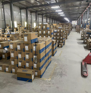 Transformateur de courant MT-APT ; ALH-0.66 40II 400/5 0.5R 5VA 1T-TH Numéro de commande 100831000 0.66KV Produit neuf et authentique - Product Image 3