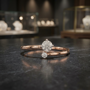 แหวนเพชรทรงกลมคุณภาพสูงแบบดับเบิ้ลดีมอนด์ ตัวเรือนทองคำโรสโกลด์ 18K ดีไซน์มินิมอลแบบฝังเพชรแบบหนามเตย เครื่องประดับชั้นดี - Product Image 3