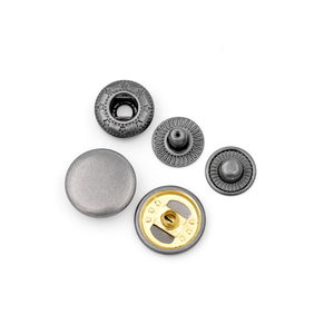 Tùy Chỉnh Khắc Logo Phụ Kiện May Mặc <span class=keywords><strong>Snap</strong></span> Nút OEM ODM 4 Bộ Phận Brass Kim Loại <span class=keywords><strong>Snap</strong></span> Nút Cho Quần Áo - Product Image 1