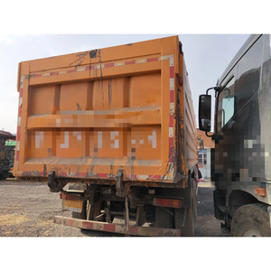 Camion à benne basculante Howo neuf et d'occasion 40 mètres cubes 12/10 roues benne Diesel Euro 2/Euro 5 normes d'émission pour l'exploitation minière - Product Image 3