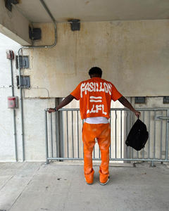 Bộ đồ thể thao jogger chất liệu acid wash OEM, áo phông ngắn tay, kiểu dáng hộp, có mảng vá tùy chỉnh, 2 mảnh (áo và quần) dành cho nam - Product Image 2