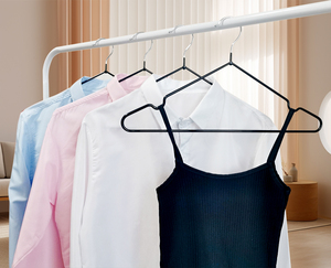 Cintres métalliques revêtus de PVC en gros pour rangement de vêtements de salle de bain, stock de liquidation à bas prix, prêts à l'emploi - Product Image 4