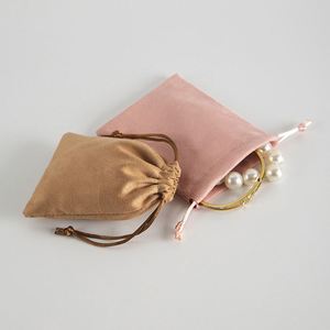 Sacs en velours à cordon de serrage en gros 13x18cm, pochettes douces en flanelle pour bijoux, sacs cadeaux, emballages pour dragées de mariage et bonbons - Product Image 6