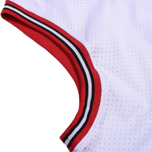 Camiseta Deportiva Moderna de Dos Tonos, Tejido de Punto, Paneles Transpirables de Secado Rápido, Ajuste Ceñido al Cuerpo para Estilos de Vida Activos - Product Image 5