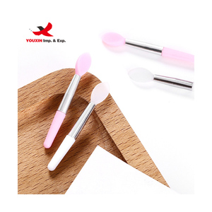 FENGFLY Wholesale <b>Custom</b> logo Mini Reusable Lip Mask Oil Care Balm Scrub Silicone Lip Applicator GZ RTS Bulk Mixed Order - Product Image 6