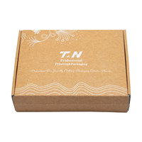 Boîtes d'emballage cadeau rigides en carton ondulé écologiques personnalisées OEM, papier kraft recyclable, pelliculage mat, ruban adhésif, chaussettes en fourrure