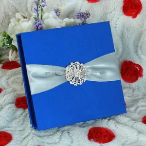 กล่องผ้าไหมการ์ดเชิญงานแต่งงานสีฟ้าหรูหรากล่องที่กำหนดเองการ์ดเชิญวันเกิดกล่องของขวัญ