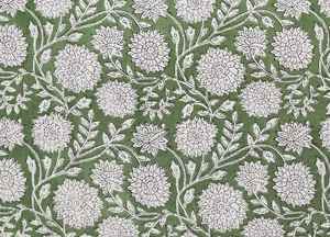 Sac fourre-tout en tissu de coton matelassé avec motif floral classique imprimé à la main, conçu pour une utilisation quotidienne et un transport durable - Product Image 4