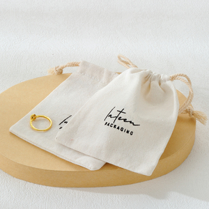 Emballage cadeau personnalisé écologique avec logo imprimé, pochette en tissu de lin pour savon et bougie, sac à poussière en coton blanc beige avec cordon de serrage - Product Image 4
