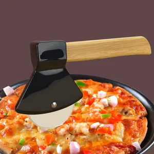 Feixiong Groothandel Bijl Vorm Roller Pizzasnijder Met Houten Handvat Roestvrijstalen Pizza Cutter Pasry Bakgereedschap