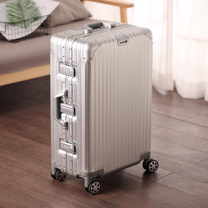 Valigia in Alluminio Personalizzata Rapida, Bagaglio a Mano di Marca Premium con Ruote Girevoli e Serratura TSA - Product Image 2