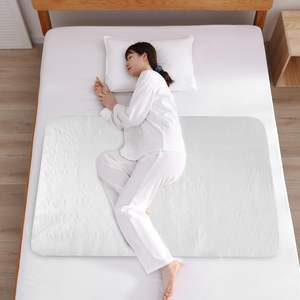 Almohadillas de cama lavables impermeables de 4 capas para incontinencia - Product Image 1