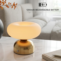 Lampe de table LED nordique rechargeable 2026 de luxe sans fil, petite lampe de bureau à intensité variable au toucher pour restaurant et bar